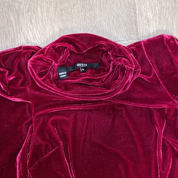 GUESS Velvet Turtleneck Long Sleeve Dress. US M. Red/Burgundy. Shoulder padding. - Picture 3 of 5